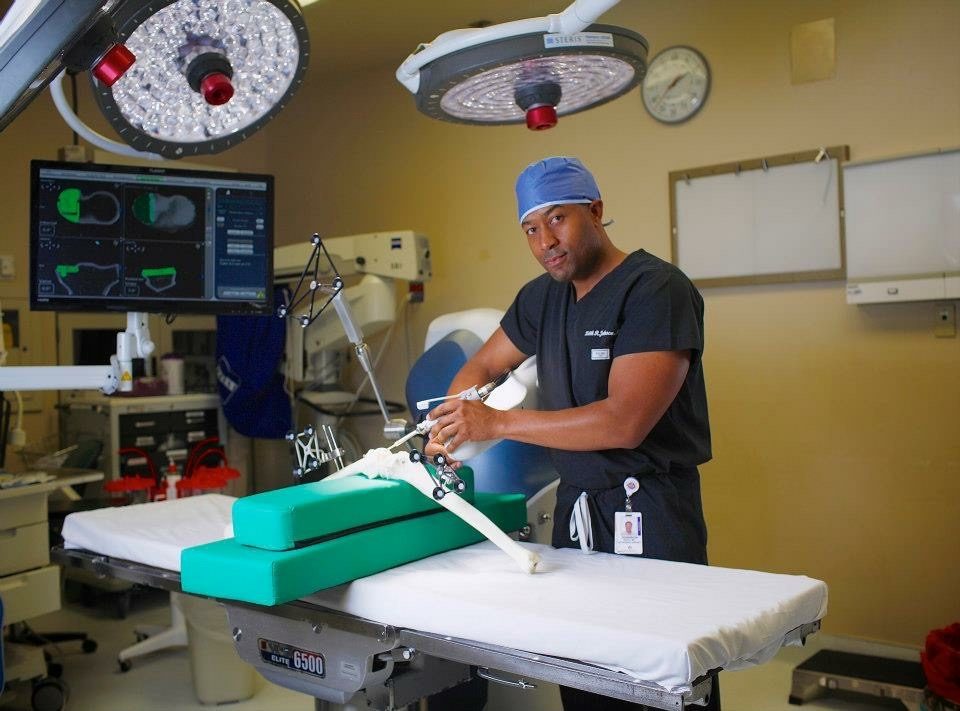 Dr. Johnson with intraoperative navigation imaging